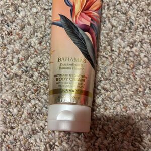 Bath & Body Works Bahamas Passionfruit & Banana Flower Body Cream